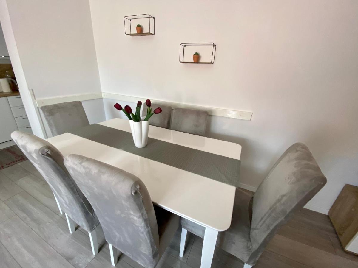 Appartement Apartman Ivica à Zadar Extérieur photo